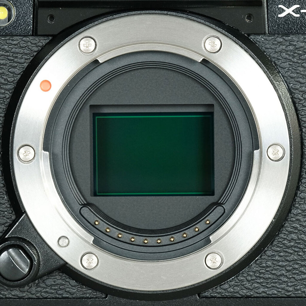 FUJIFILM X-S10