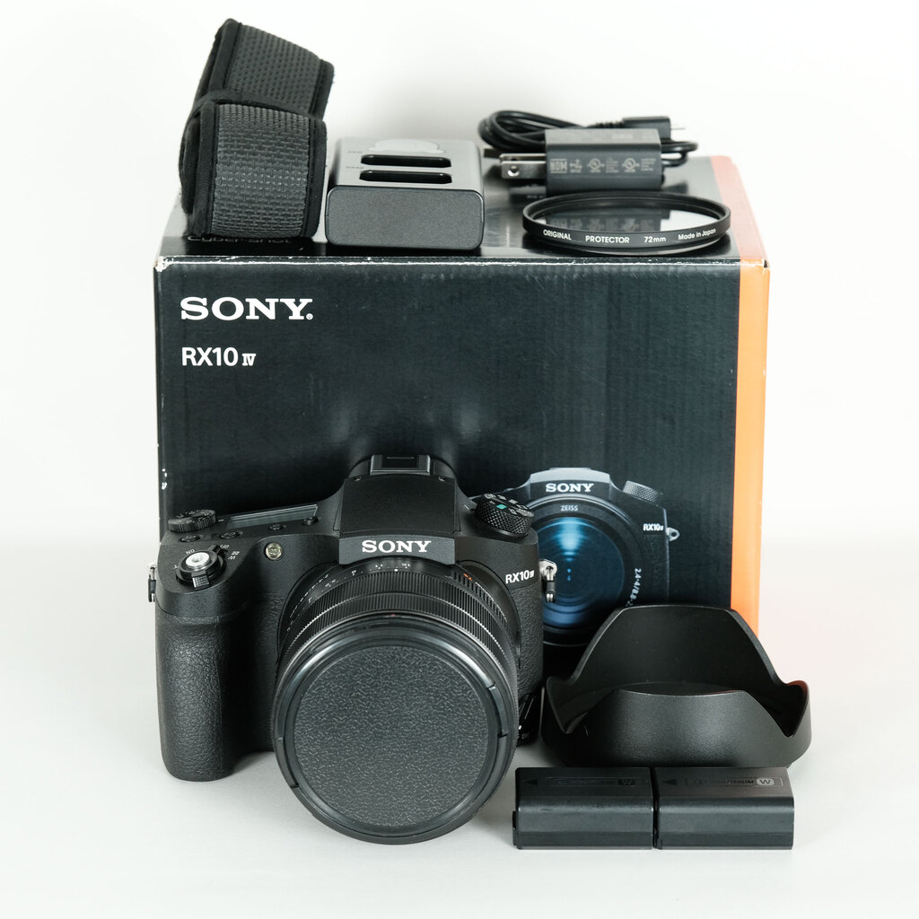 SONY Cyber-shot DSC-RX10M4