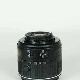 Nikon AF-S DX NIKKOR 18-55mm f3.5-5.6G VR II Nikon AF-S DX NIKKOR 18-55mm f3.5-5.6G VR II