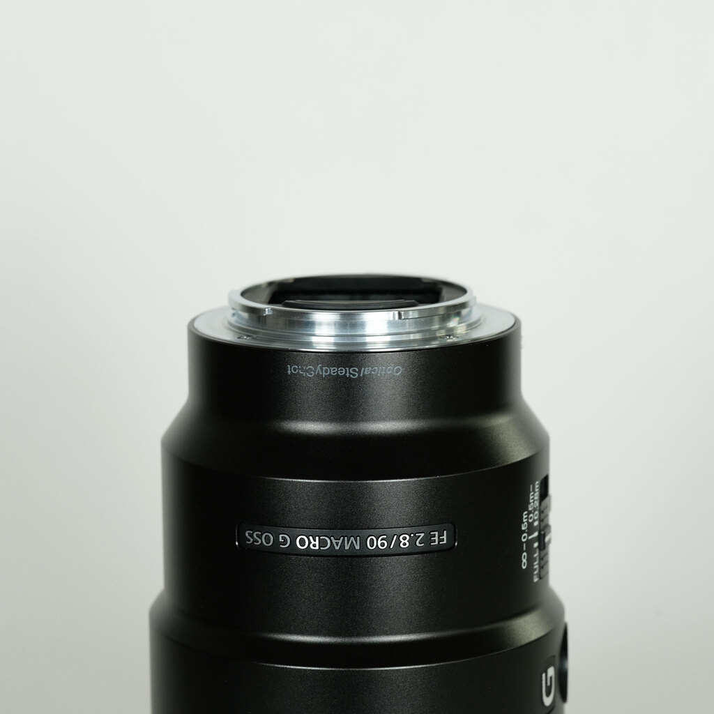 SONY FE 90mm F2.8 Macro G OSS SEL90M28G SONY FE 90mm F2.8 Macro G OSS SEL90M28G