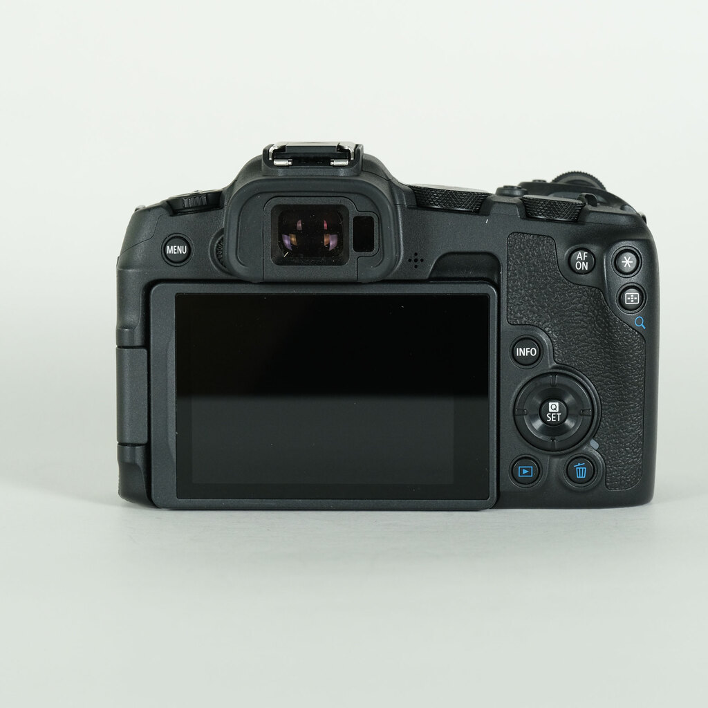Canon EOS R8の出品 | ONE SCENE（ワンシーン）