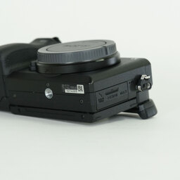 SONY α6400（ILCE-6400）