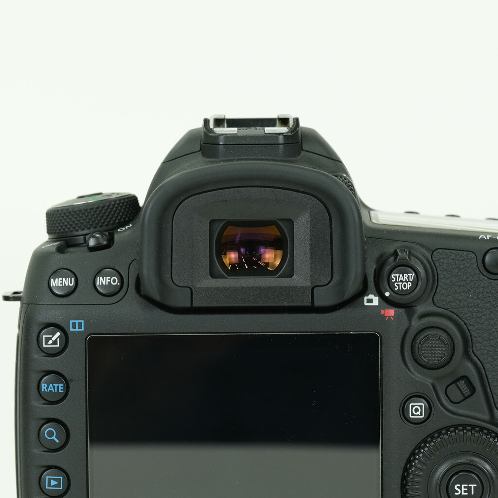 Canon EOS 5D Mark IV Canon EOS 5D Mark IV