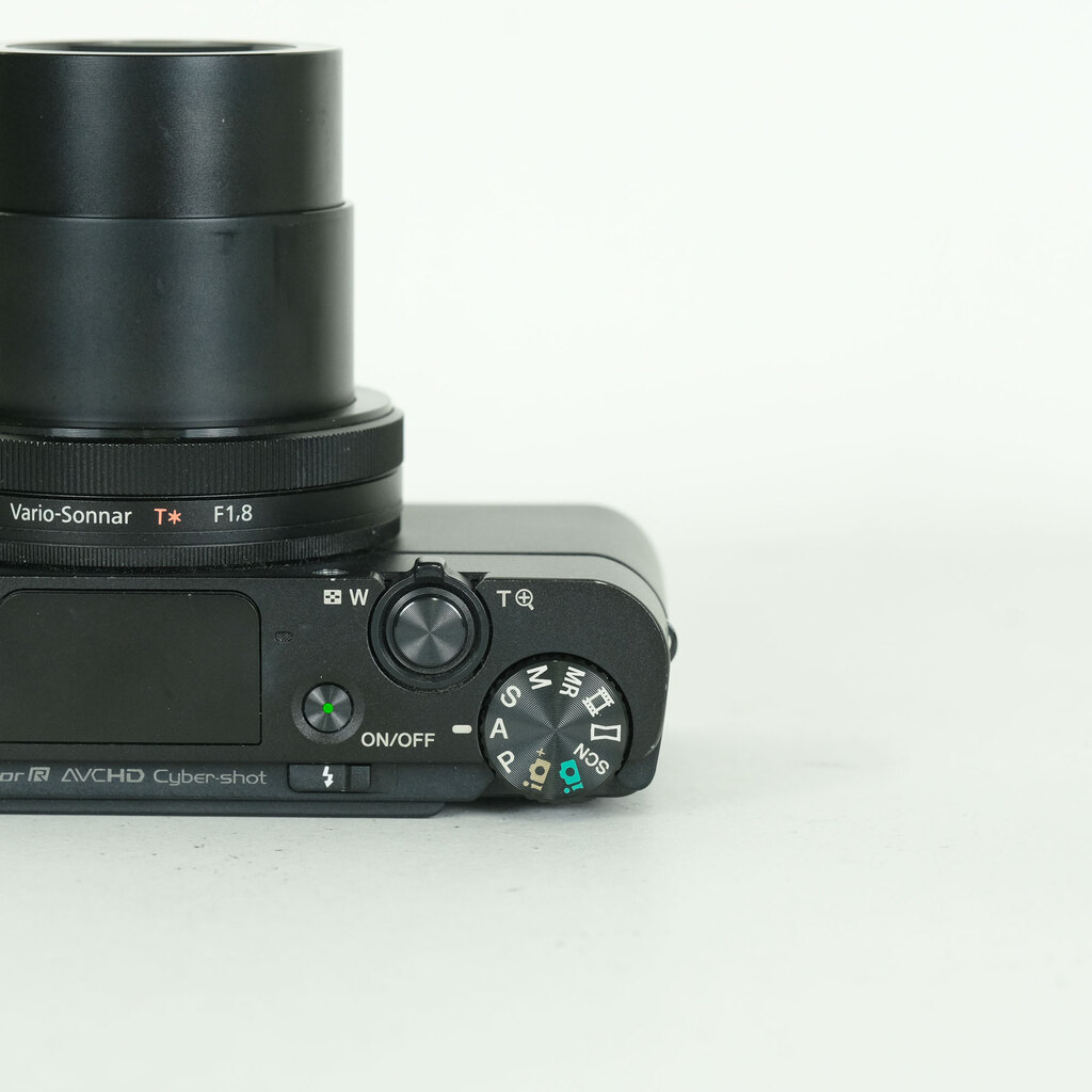 SONY Cyber-shot DSC-RX100M3