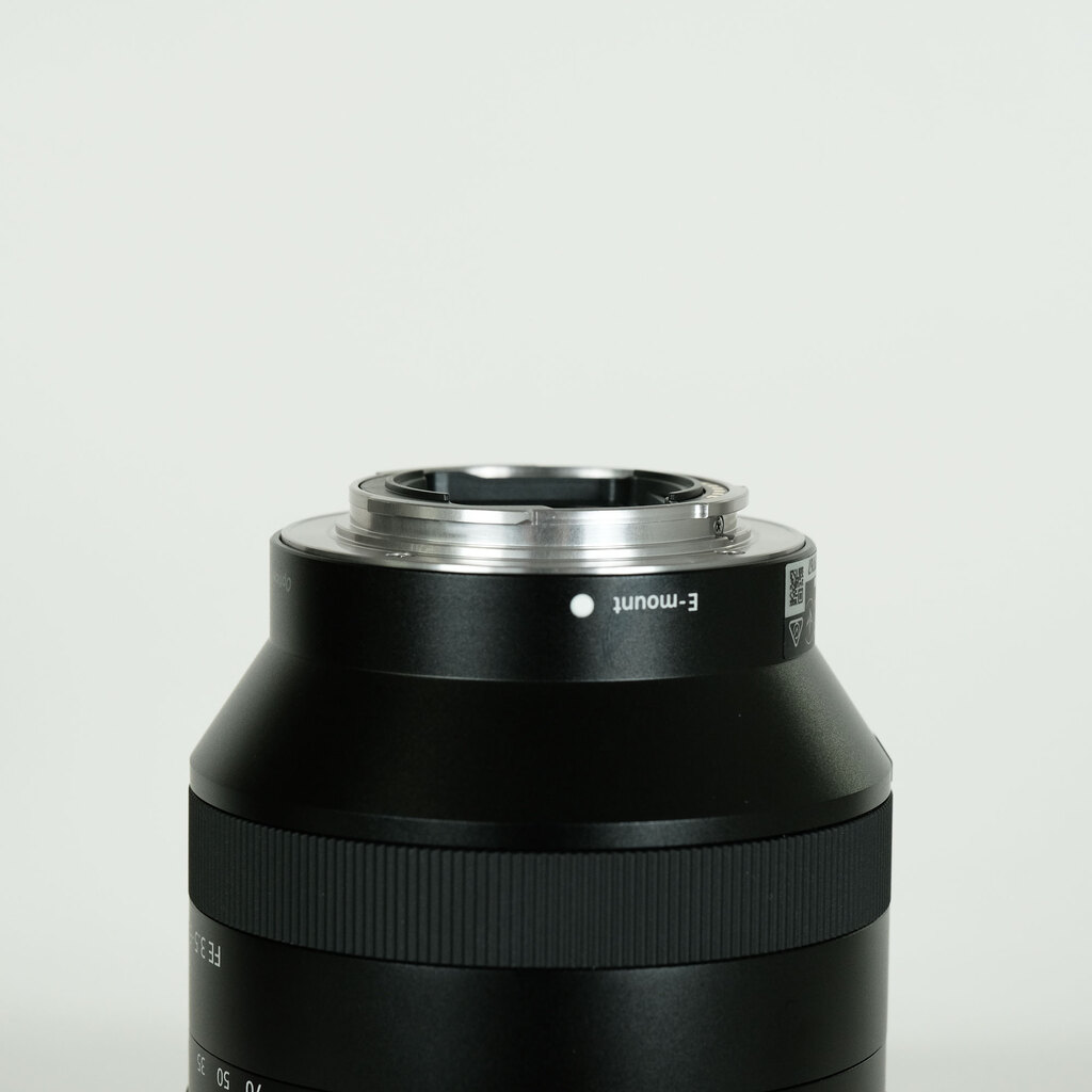 SONY FE 24-240mm F3.5-6.3 OSS SEL24240