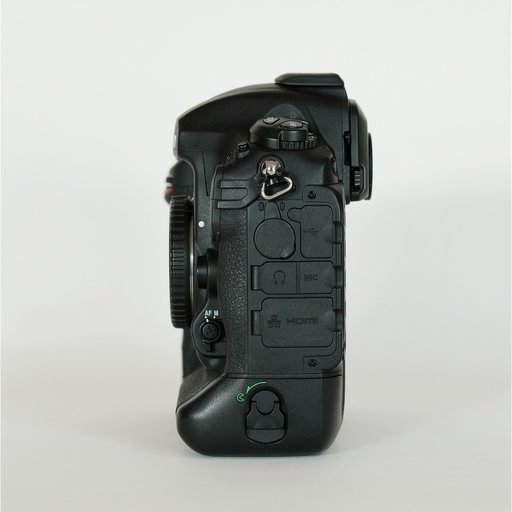 Nikon D5 デジタル一眼レフ 本体 ジャンク品 Nikon D5 デジタル一眼