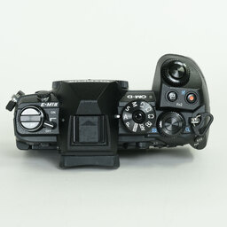 OLYMPUS OM-D E-M1 Mark II