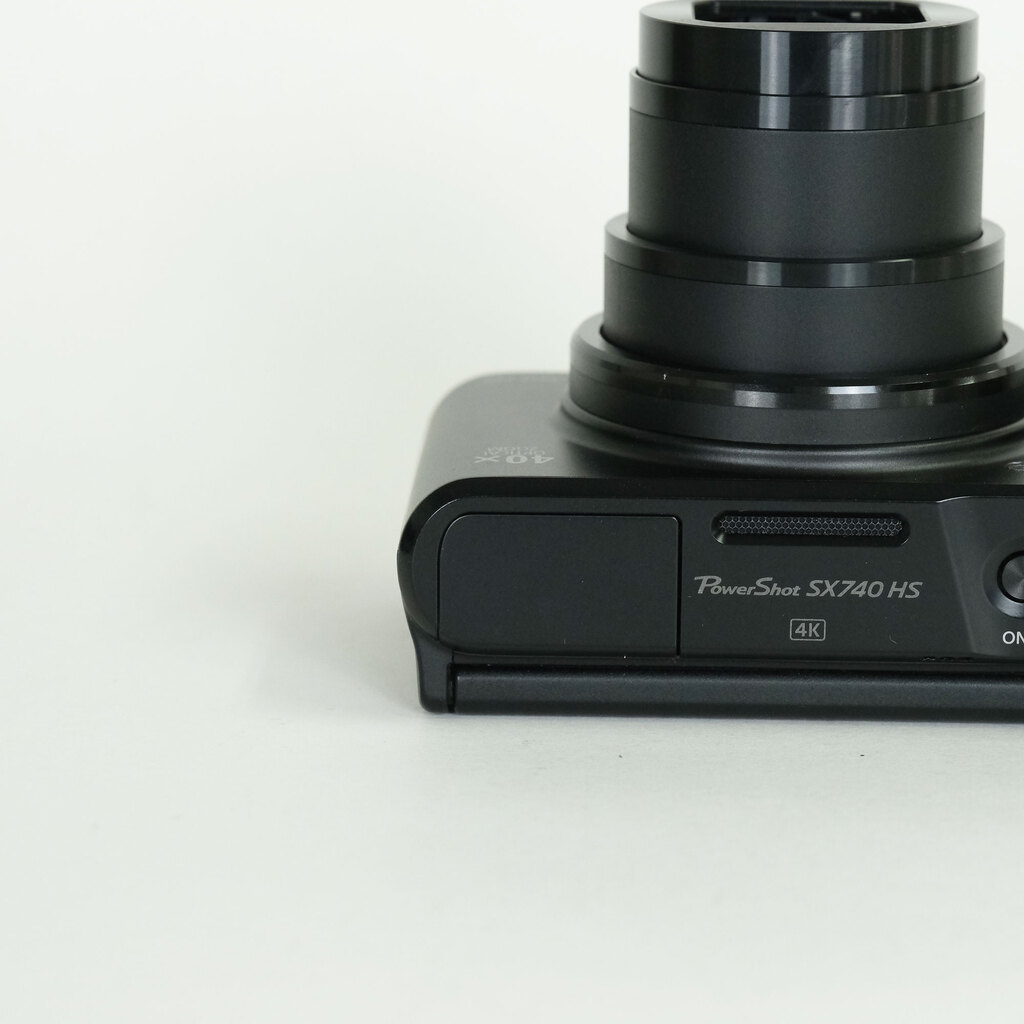 Canon PowerShot SX740 HS ブラック