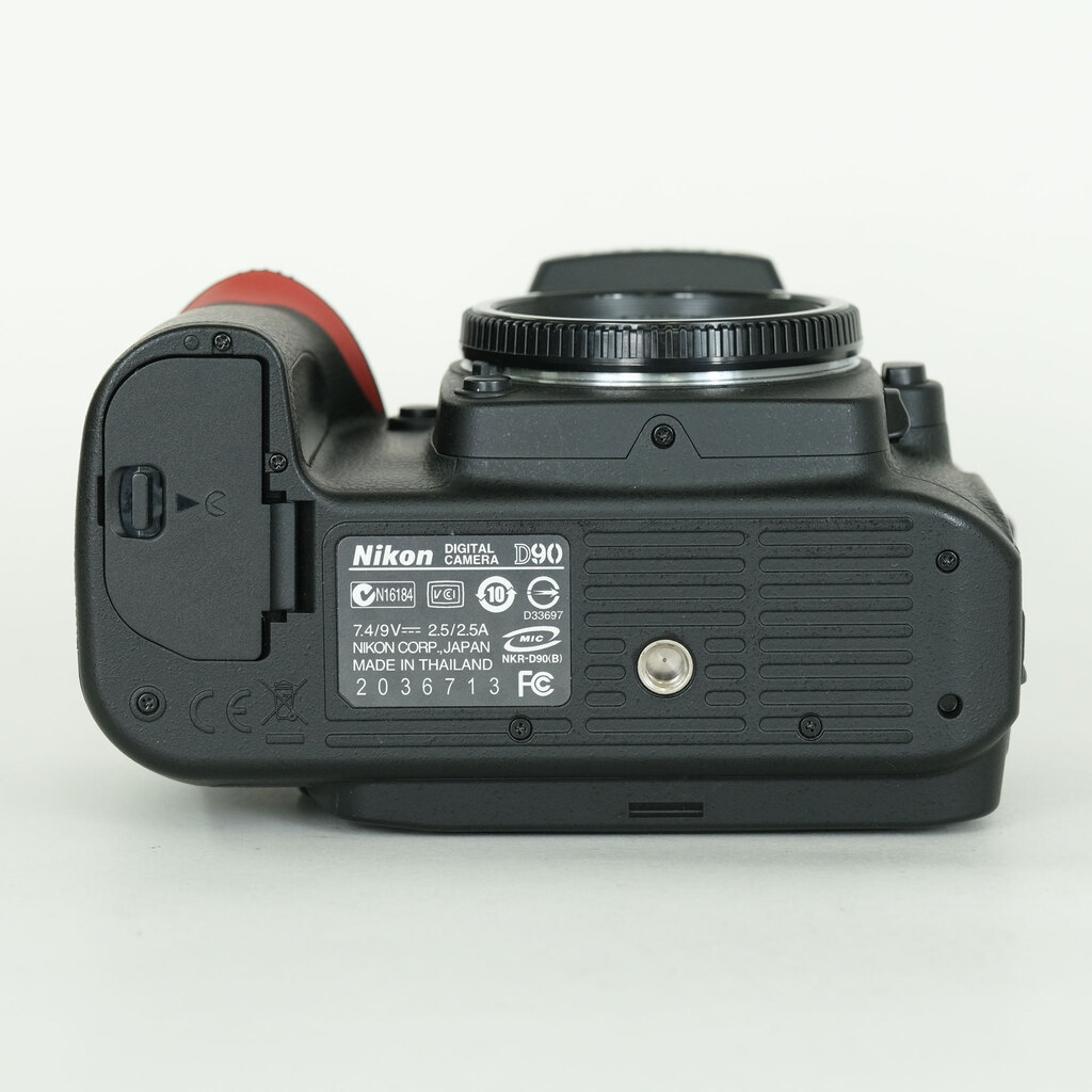Nikon D90 ボディ