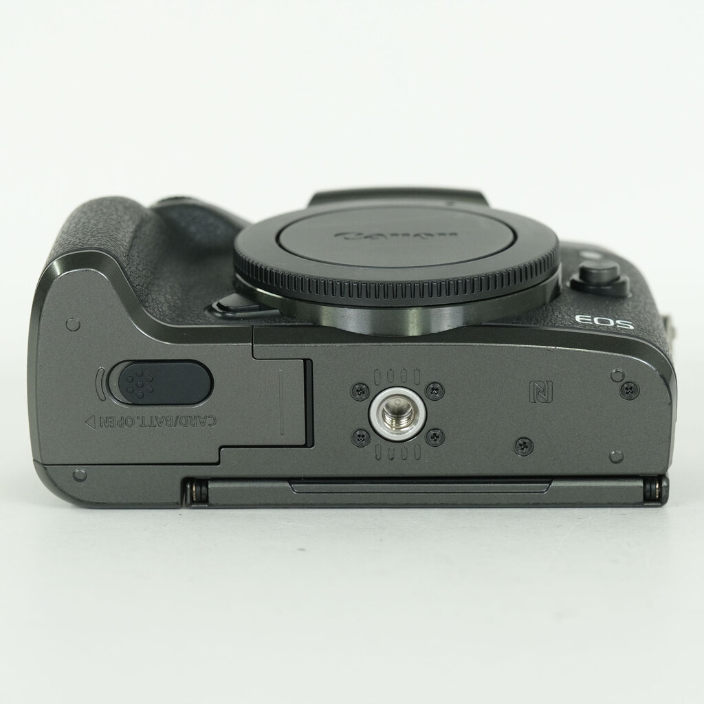 Canon EOS M5 Canon EOS M5