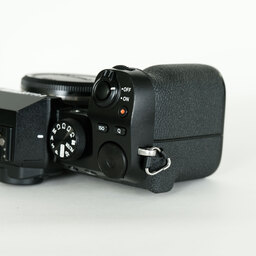 FUJIFILM X-S10