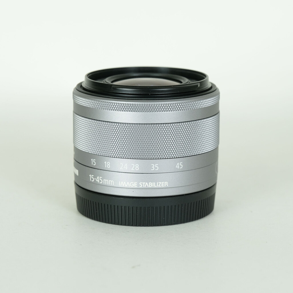 Canon EF-M15-45mm F3.5-6.3 IS STM