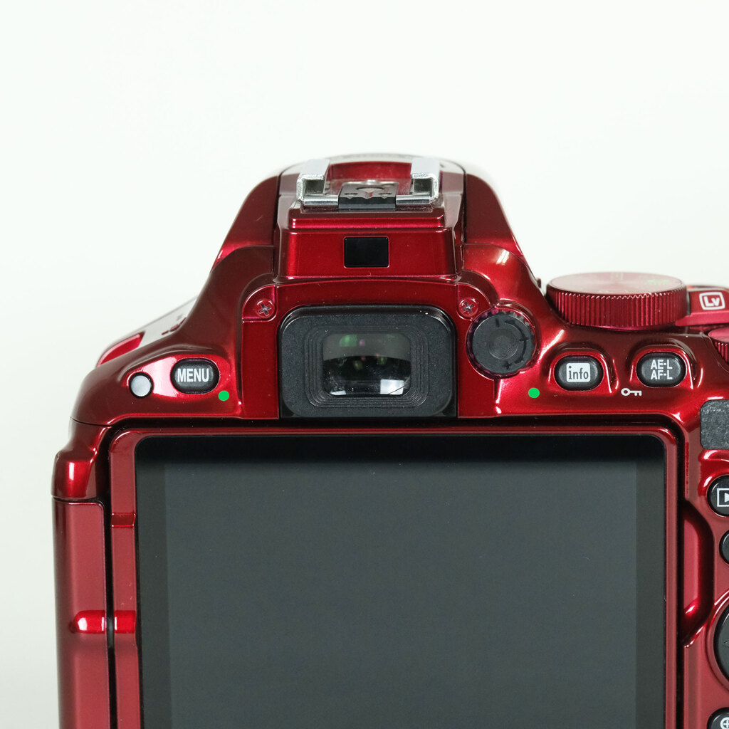 Nikon D5500 ボディ レッド
