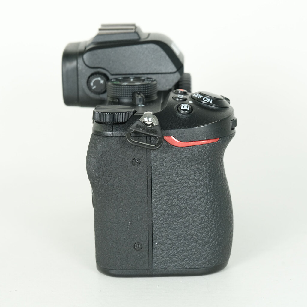 Nikon Z50 [�{�f�B]