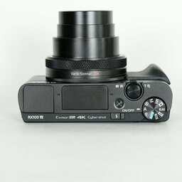 SONY Cyber-shot DSC-RX100M7