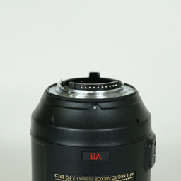 Nikon AF-S VR Micro-Nikkor 105mm f/2.8G IF-ED