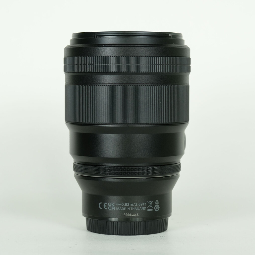 Nikon NIKKOR Z 135mm f/1.8 S Plena