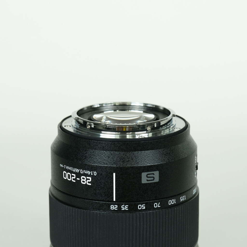Panasonic LUMIX S 28-200mm F4-7.1 MACRO O.I.S.