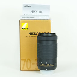 Nikon AF-P DX NIKKOR 70-300mm f/4.5-6.3G ED VR Nikon AF-P DX NIKKOR 70-300mm f/4.5-6.3G ED VR