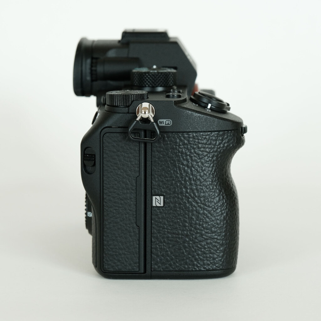 SONY α7 III(ILCE-7M3) SONY α7 III(ILCE-7M3)