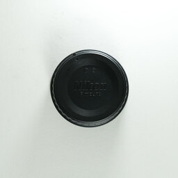 Nikon AF-S DX NIKKOR 18-300mm f/3.5-6.3G ED VR Nikon AF-S DX NIKKOR 18-300mm f/3.5-6.3G ED VR