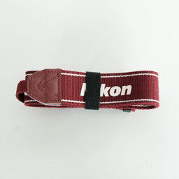 Nikon D5200 ボディ レッド Nikon D5200 ボディ レッド