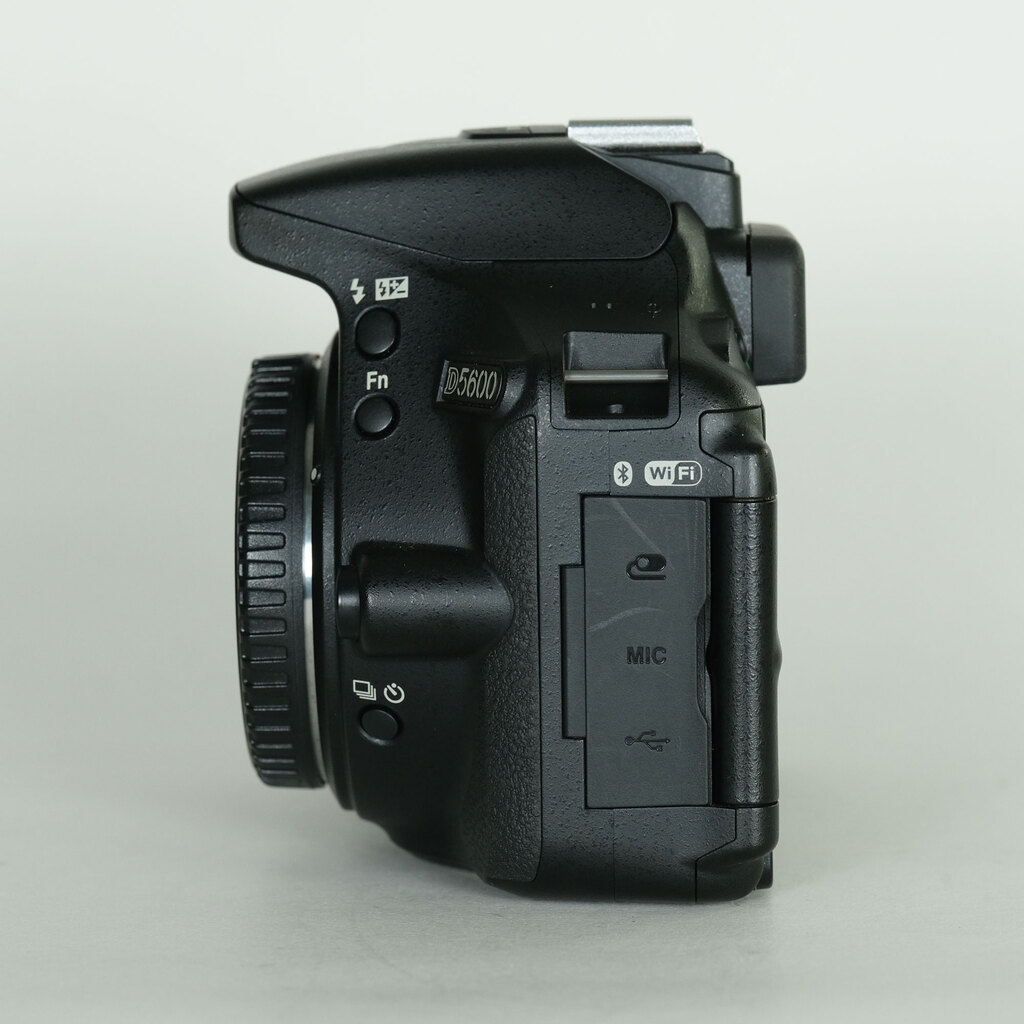 Nikon D5600