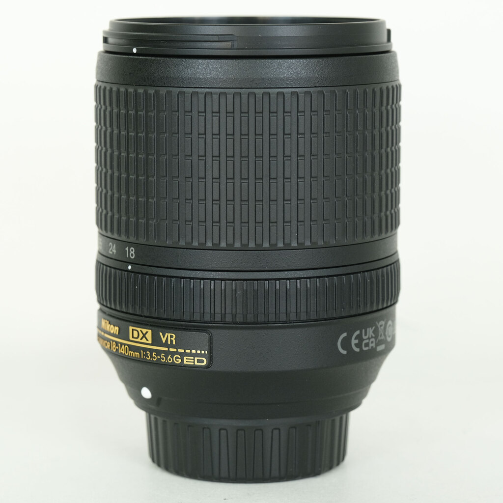 Nikon AF-S DX NIKKOR 18-140mm F3.5-5.6G ED VR Nikon AF-S DX NIKKOR 18-140mm F3.5-5.6G ED VR