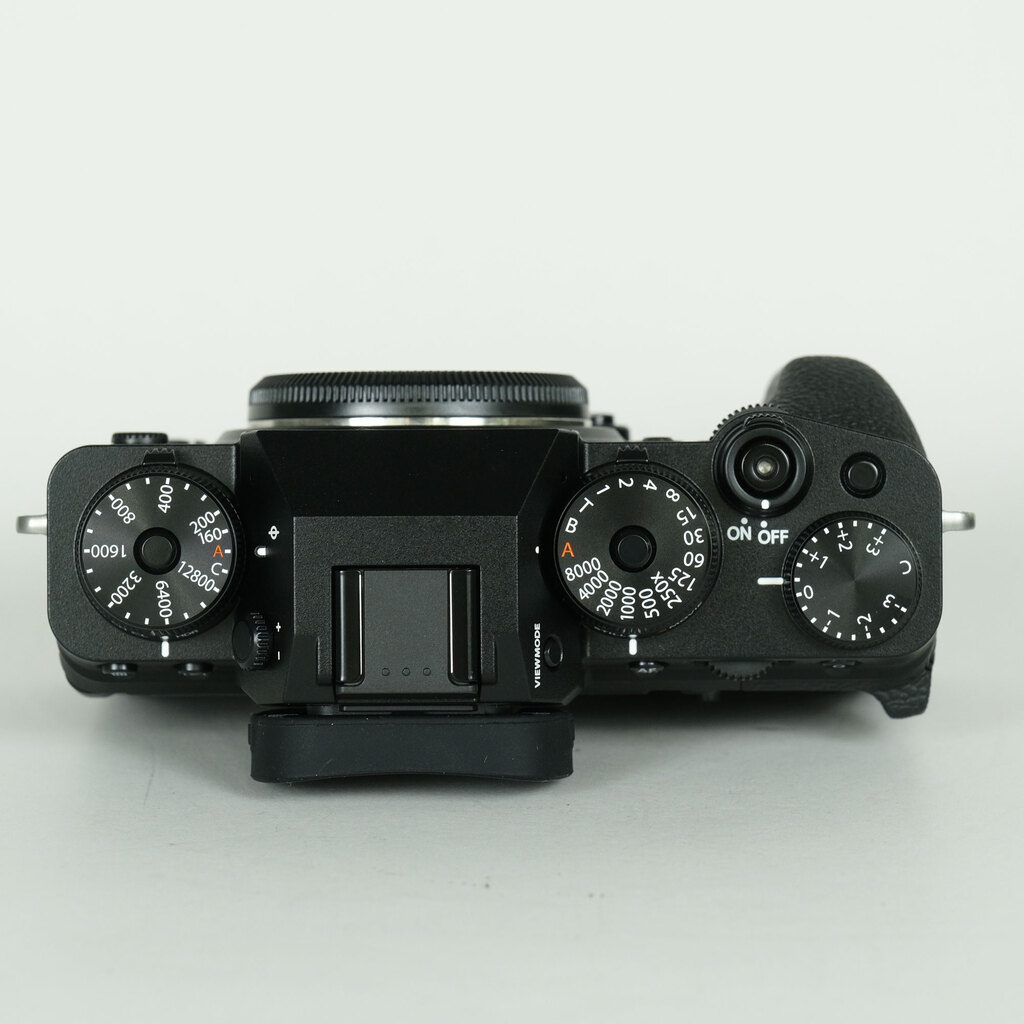 FUJIFILM X-T4