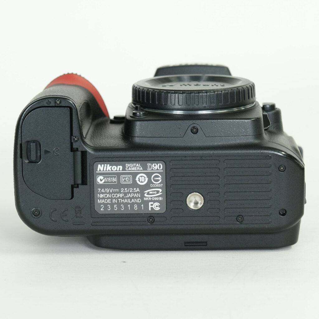 Nikon D90 ボディ