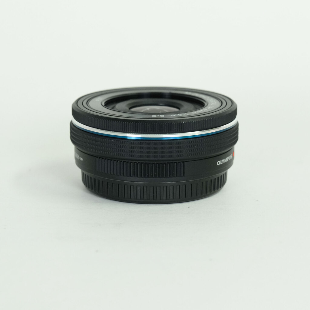 OLYMPUS M.ZUIKO DIGITAL ED 14-42mm F3.5-5.6 EZ ブラック