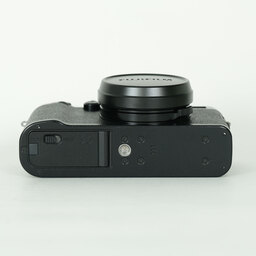 FUJIFILM X100F ブラック FUJIFILM X100F ブラック