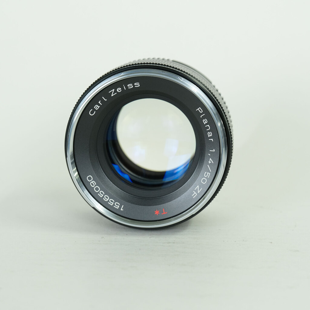 Carl Zeiss Planar T* 50mm F1.4 ZF [ニコンF用]