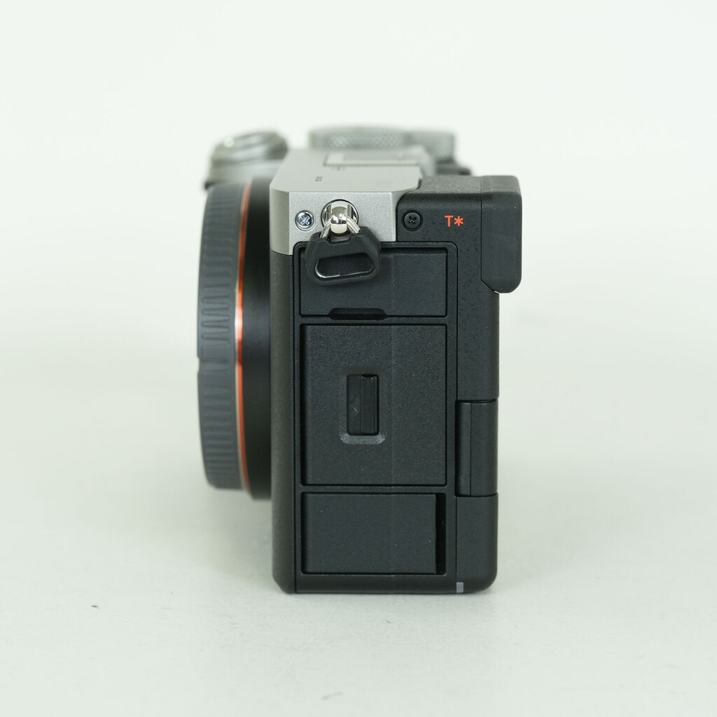 SONY α7C II(ILCE-7CM2) SONY α7C II(ILCE-7CM2)