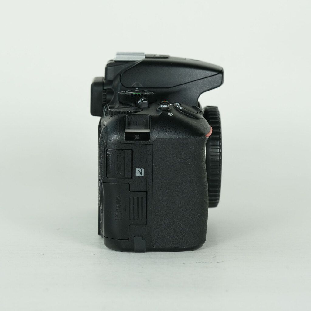 Nikon D5600