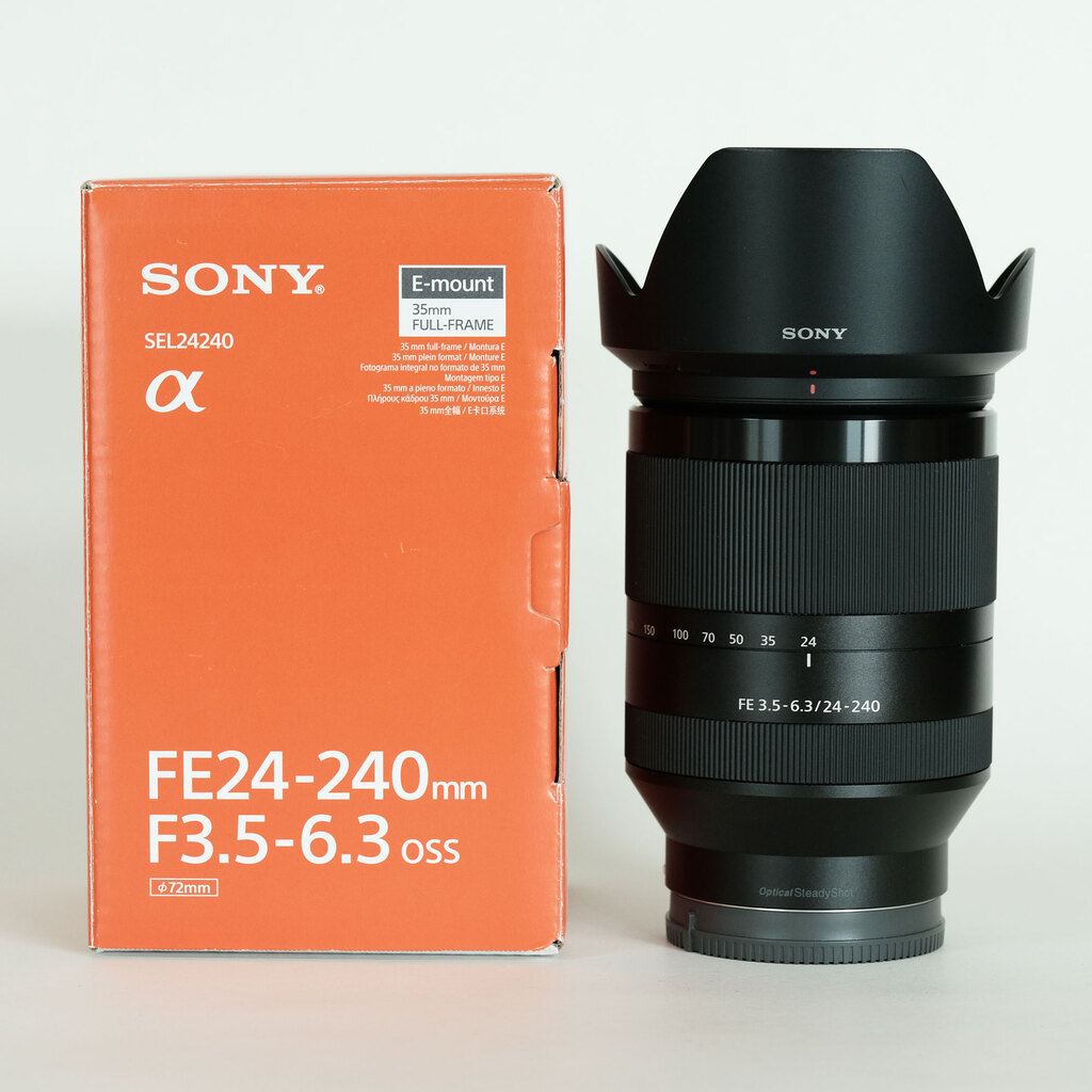 SONY FE 24-240mm F3.5-6.3 OSS SEL24240