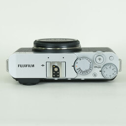 FUJIFILM X-E4 FUJIFILM X-E4