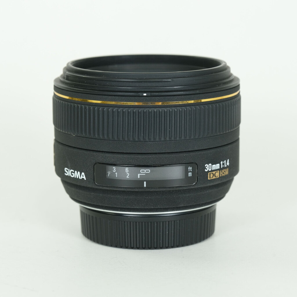 SIGMA 30mm F1.4EX DC HSM (ニコンF用)