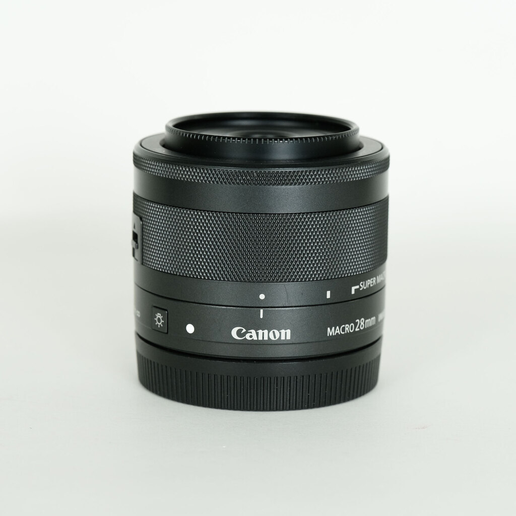 Canon EF-M28mm F3.5 マクロ IS STM