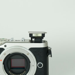 OLYMPUS PEN E-PL9