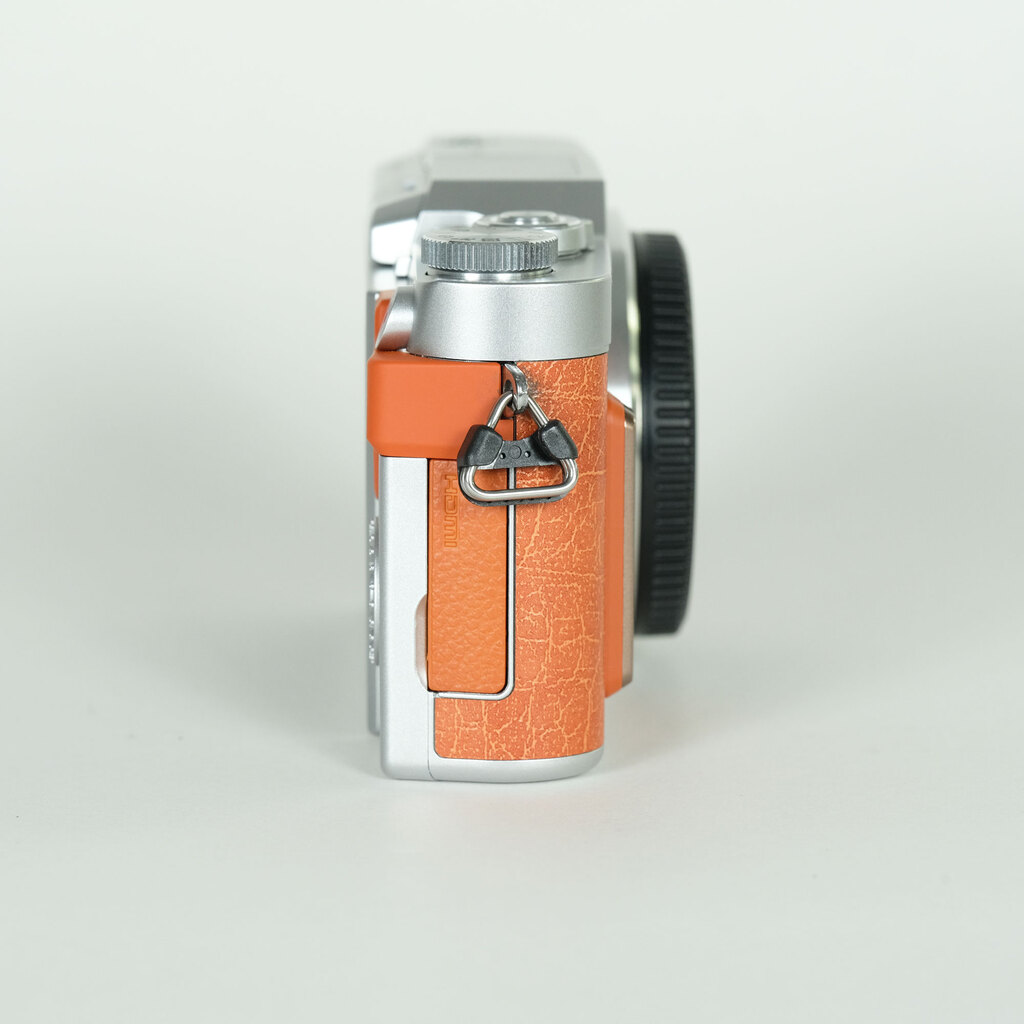 Panasonic LUMIX DC-GF90 ボディ オレンジ