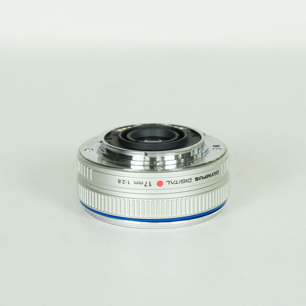 ❤️Olympus ❤️17 2.️8❤️美品❤️単焦点レンズ❤️#80506 OLYMPUS M.ZUIKO DIGITAL 17mm F2.8 シルバーの出品 | ONE SCENE（ワン