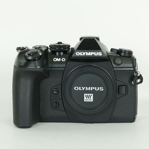 OLYMPUS OM-D E-M1 Mark II