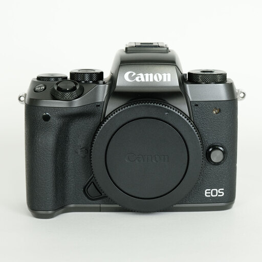 Canon EOS M5