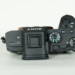 SONY α7 III(ILCE-7M3) SONY α7 III(ILCE-7M3)