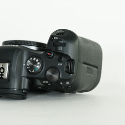 Canon EOS R6 Canon EOS R6