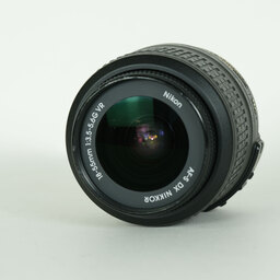 Nikon AF-S DX NIKKOR 18-55mm F3.5-5.6 G VR