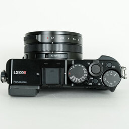 Panasonic LUMIX DC-LX100M2
