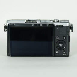 FUJIFILM X70 シルバー FUJIFILM X70 シルバー