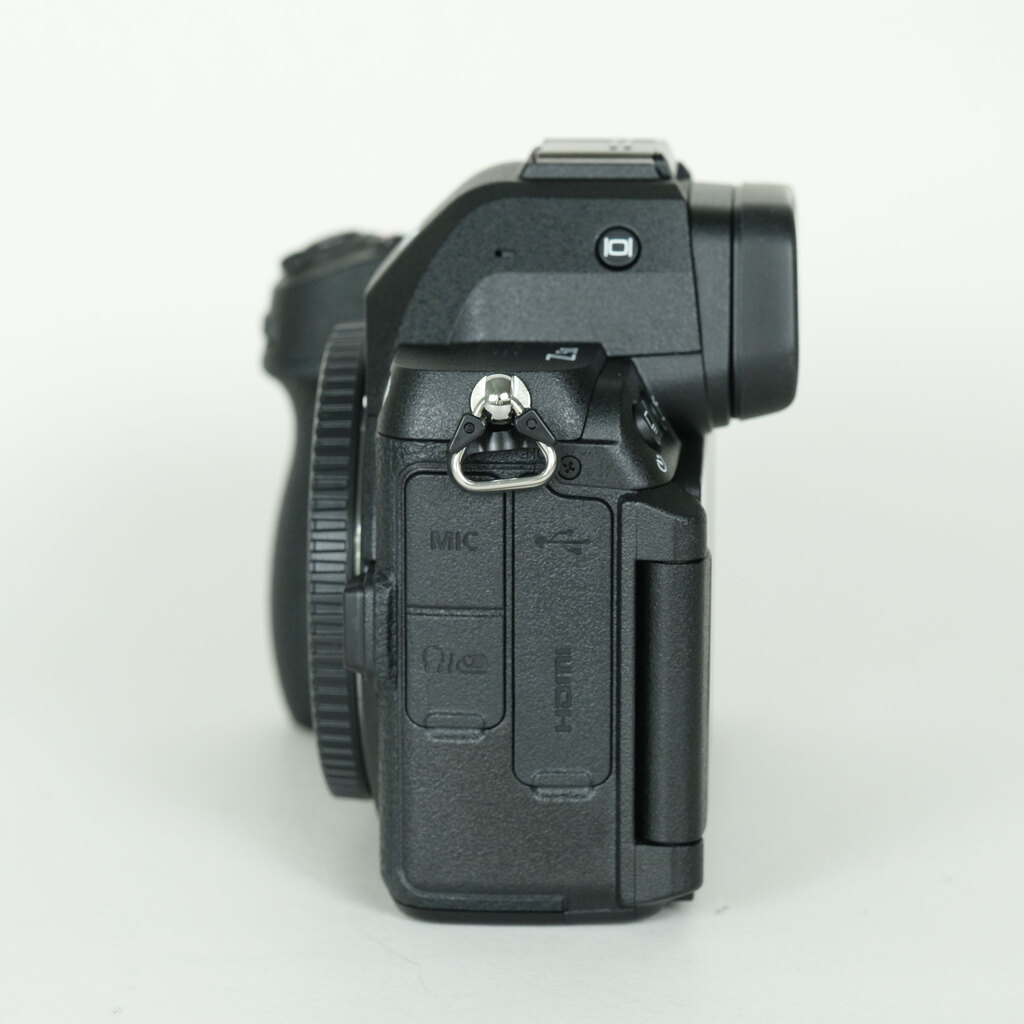 Nikon Z5II [�{�f�B]